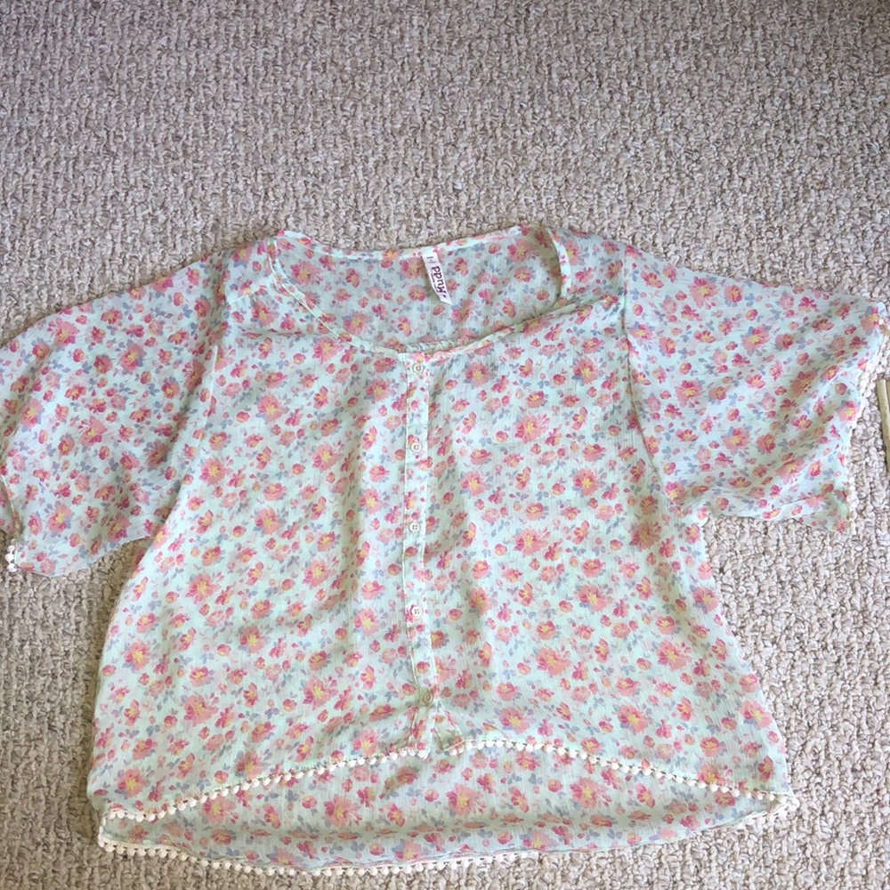 supa cute pastel flowered shirt by mudd